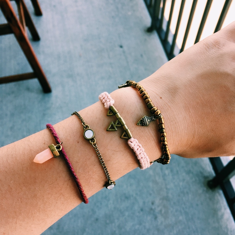 American Eagle Bracelet Set of 4